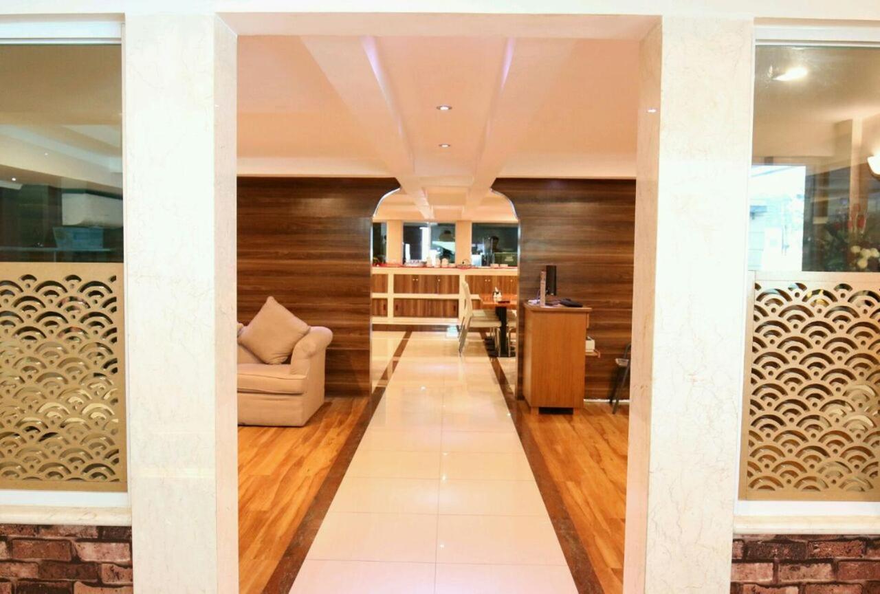 Grand Kasira Hotel Jakarta Luaran gambar
